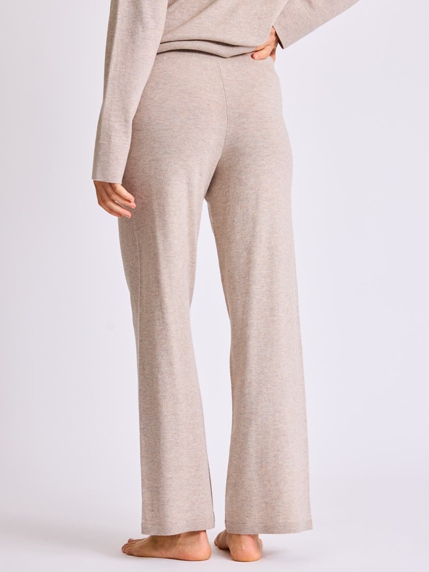 7513370 R51 7513370_R51-MELL-W25-Modell-Front_chn=vic_1919_Helle strikkebukse R51.jpg_Front||Front