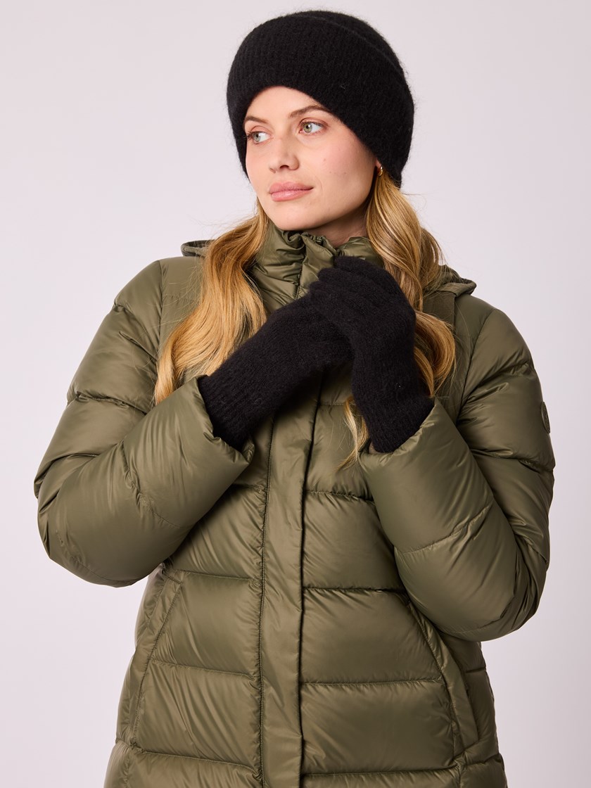 7513377 ID2 7513377_ID2-MELL-A25-Modell-Front_chn=vic_6073_Mari hansker ID2.jpg_Front||Front
