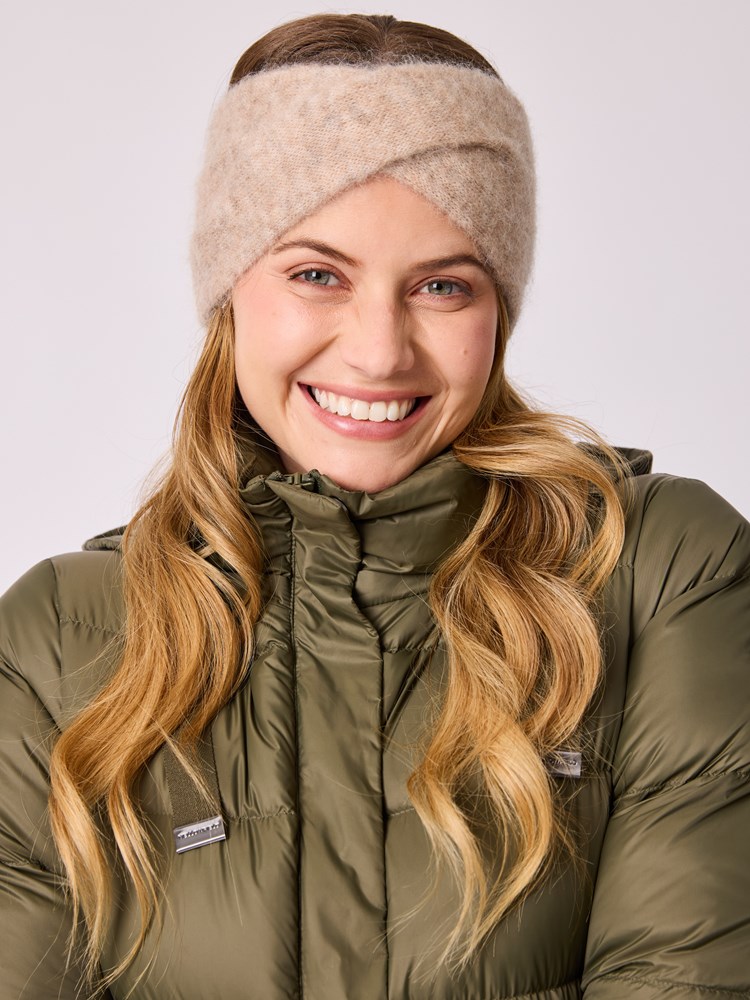 Mari pannebånd 7513378_S76-MELL-A25-Modell-Front_chn=vic_5722_Mari pannebånd S76.jpg_Front||Front