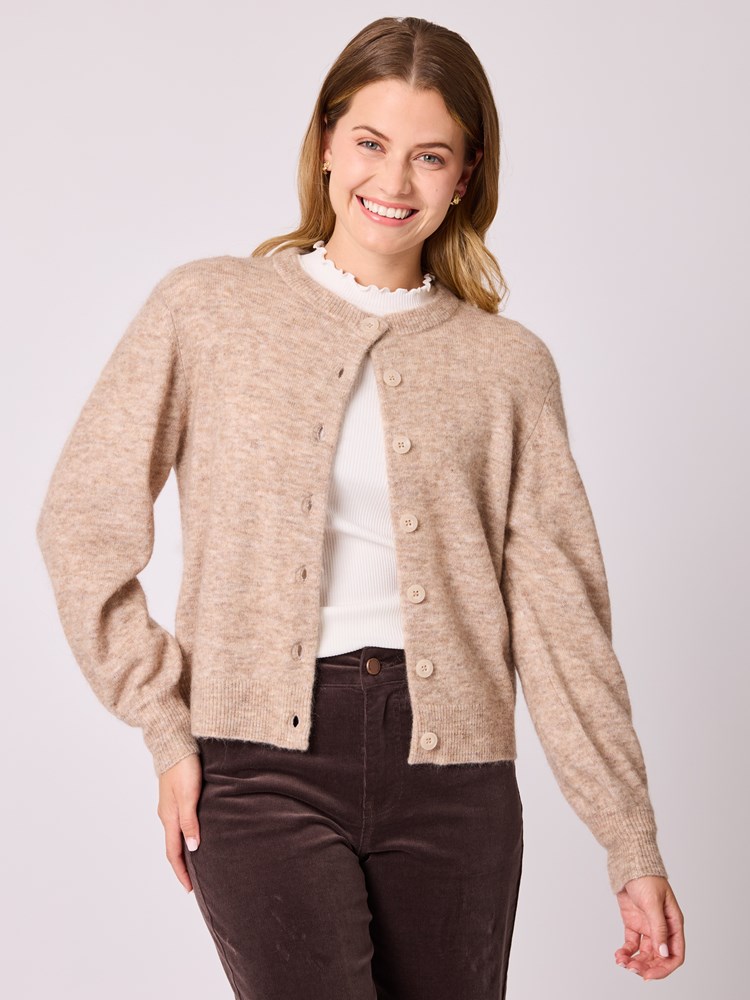 Juniper topp 7513486_O79-MELL-A25-Modell-Front_chn=vic_179.jpg_Front||Front