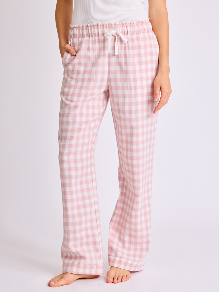 July pysjamasbukse 7513518_MLG-MELL-W25-Modell-Front_chn=vic_3265_July pysjamasbukse MLG.jpg_Front||Front