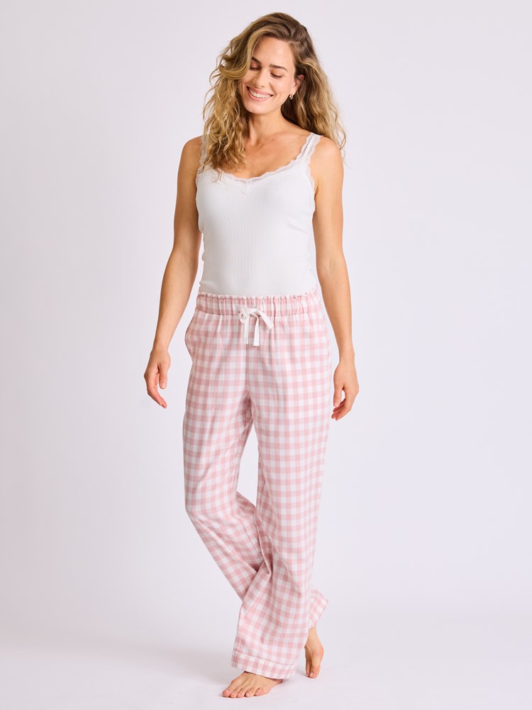 July pysjamasbukse 7513518_MLG-MELL-W25-Modell-Front_chn=vic_8710.jpg_Front||Front