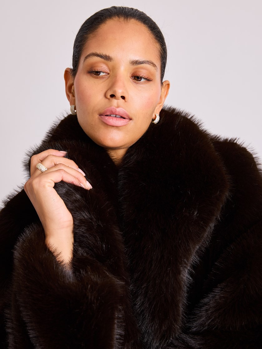 7513539 APL 7513539_APL-BLU-W25-Modell-Front_chn=vic_434_Petrina fuskepels APL.jpg_Front||Front