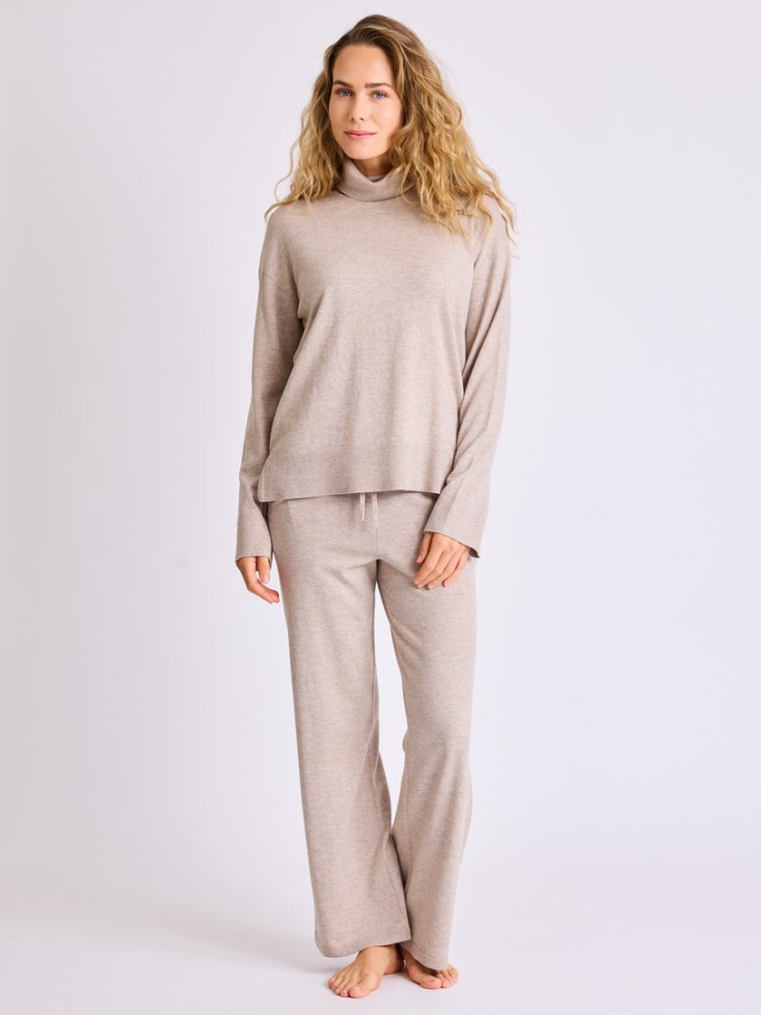 7513570 R51 7513570_R51-MELL-W25-Modell-Front_chn=vic_1727_Helle høyhalset genser R51.jpg_Front||Front