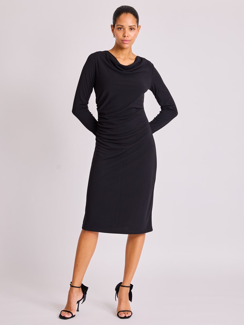 7513584 ID2 7513584_ID2-BLU-W25-Modell-Front_chn=vic_3172_Giselle kjole ID2_Giselle kjole ID2 7513584.jpg_Front||Front