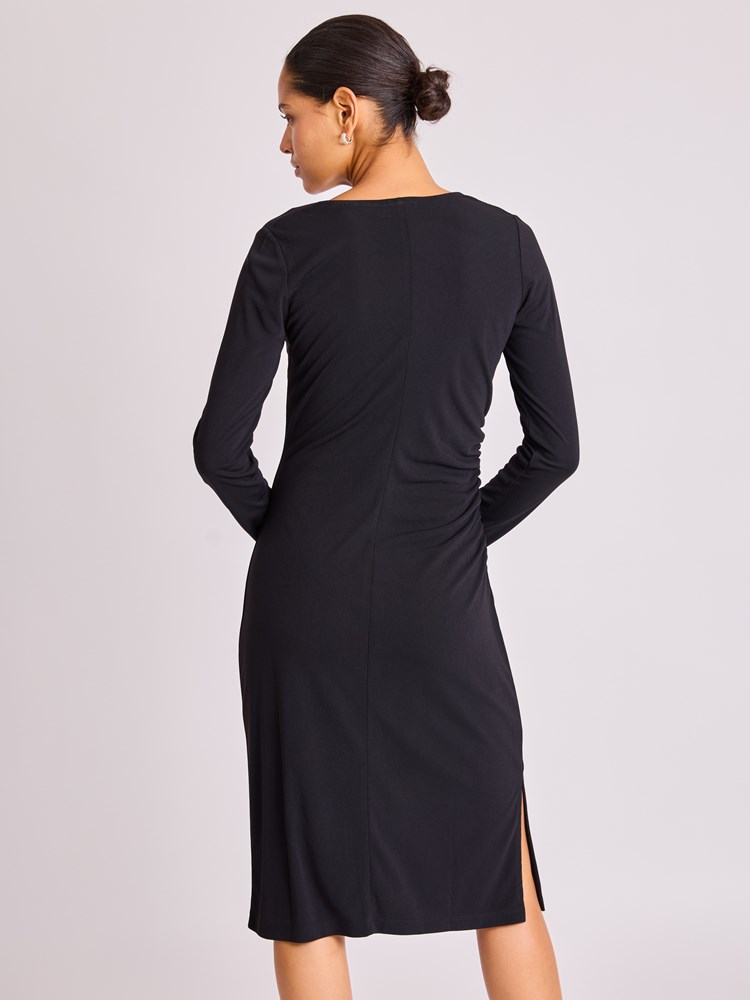 Giselle kjole 7513584_ID2-BLU-W25-Modell-Front_chn=vic_4951_Giselle kjole ID2_Giselle kjole ID2 7513584.jpg_Front||Front