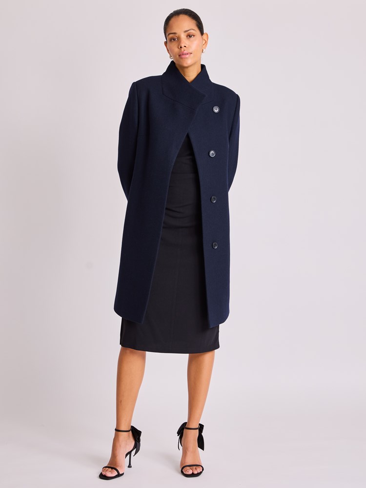 Giselle kjole 7513584_ID2-BLU-W25-Modell-Front_chn=vic_8296_Giselle kjole ID2_Giselle kjole ID2 7513584.jpg_Front||Front