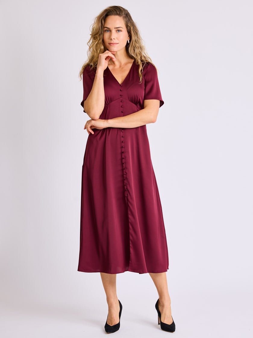 7513844 MWH 7513844_MWH-MELL-W25-Modell-Front_chn=vic_7390_Evita kjole MWH.jpg_Front||Front