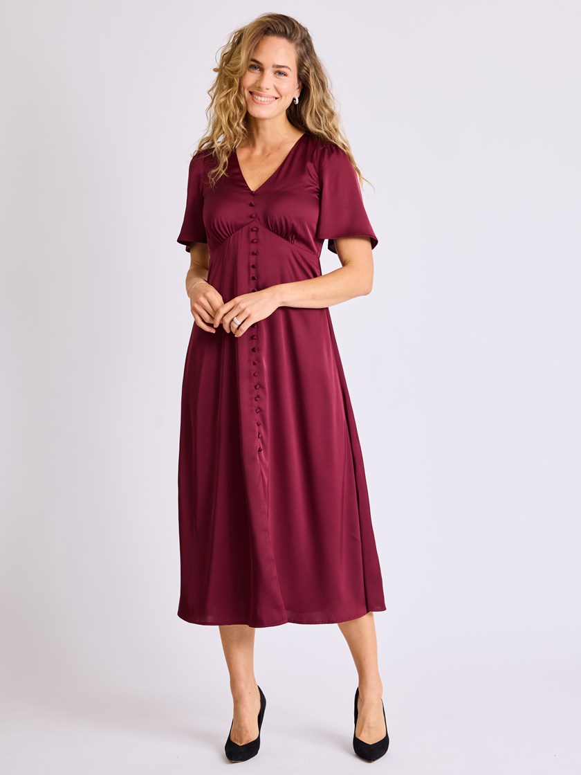 7513844 MWH 7513844_MWH-MELL-W25-Modell-Front_chn=vic_7716_Evita kjole MWH.jpg_Front||Front