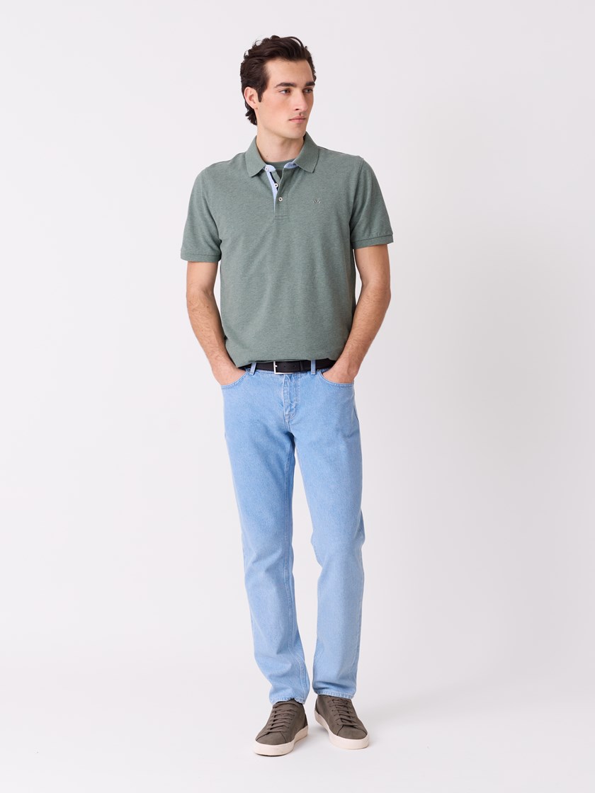 7513904 I6U 7513904_I6U-JEANPAUL-S26-Modell-Front_5434_Mitch pique I6U_Mitch pique I6U 7513904.jpg_Front||Front