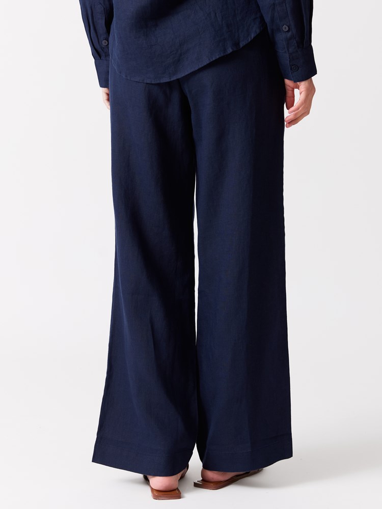 Tula linbukse 7513929_EM6-BLU-H26-Modell-Front_chn=vic_2307_Tula linbukse EM6.jpg_Front||Front