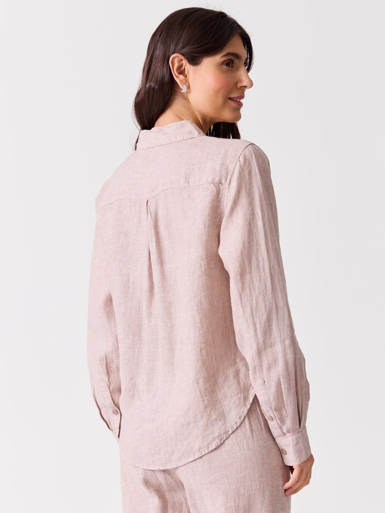 Tula linskjorte 7513930_I5C-BLU-H26-Modell-Front_chn=vic_2018_Tula linskjorte I5C.jpg_Front||Front