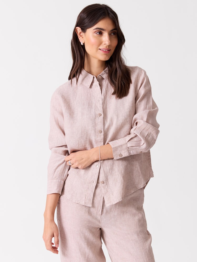 Tula linskjorte 7513930_I5C-BLU-H26-Modell-Front_chn=vic_2572_Tula linskjorte I5C.jpg_Front||Front