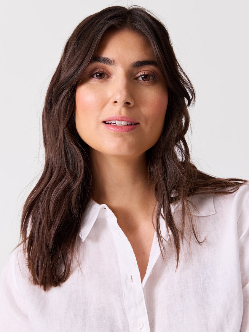 7513930 O68 7513930_O68-BLU-H26-Modell-Front_chn=vic_4135_Tula linskjorte O68.jpg_Front||Front