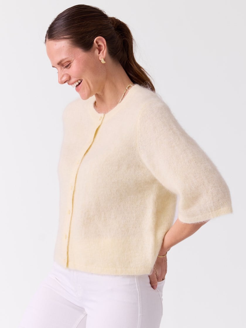 7513935 Q71 7513935_Q71-DONNA-S26-Modell-Front_chn=vic_5120_Chloe cardigan Q71.jpg_