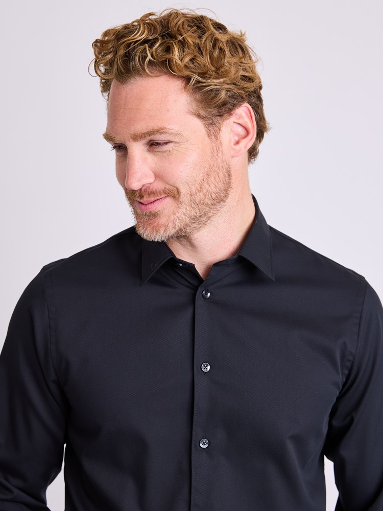 Ramon skjorte 7513990_C18-VESB-W25-details_chn=vic_6421_Ramon skjorte C18.jpg_