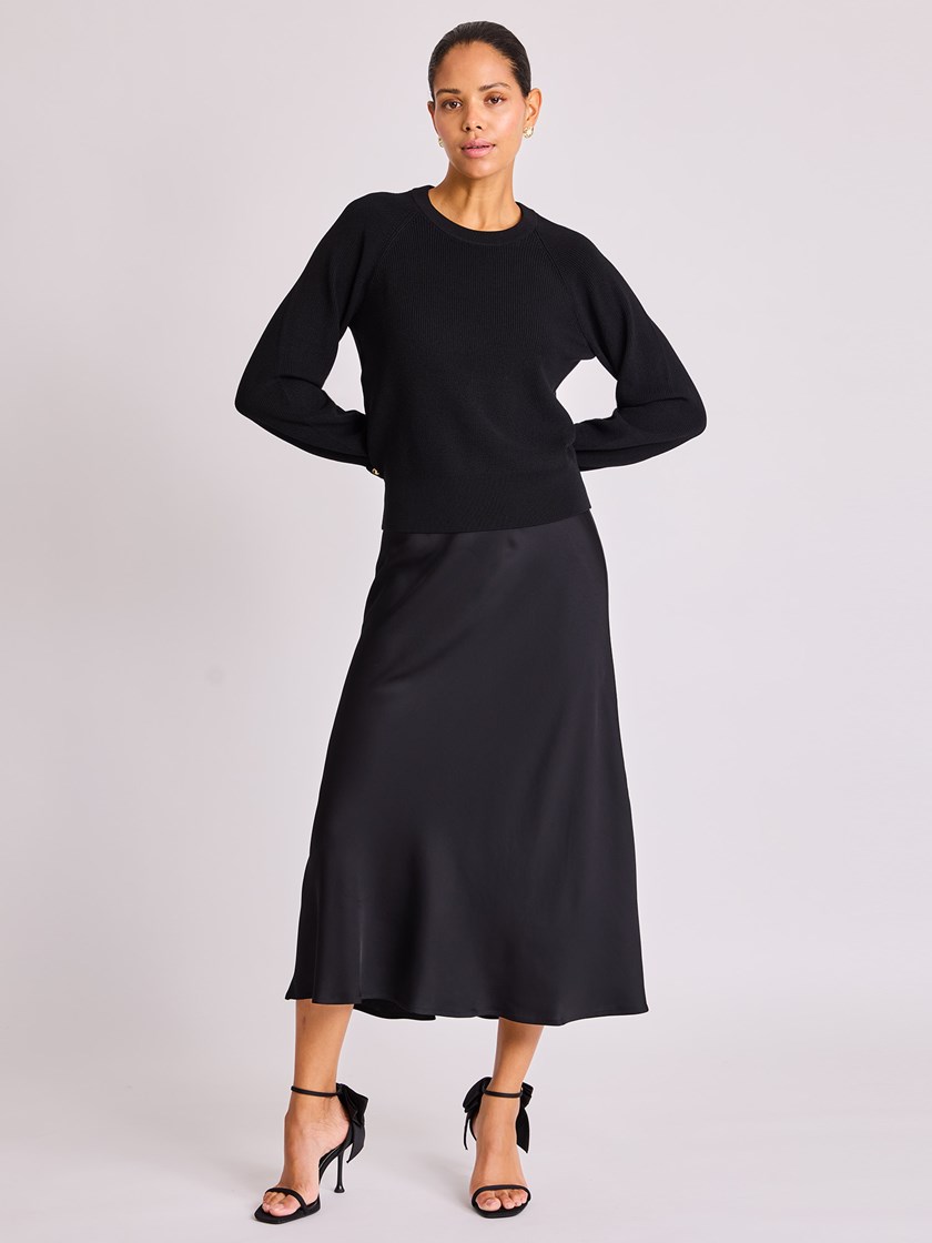 7514058 ID2 7514058_ID2-BLU-W25-Modell-Front_chn=vic_7184_Gina skjørt ID2.jpg_Front||Front