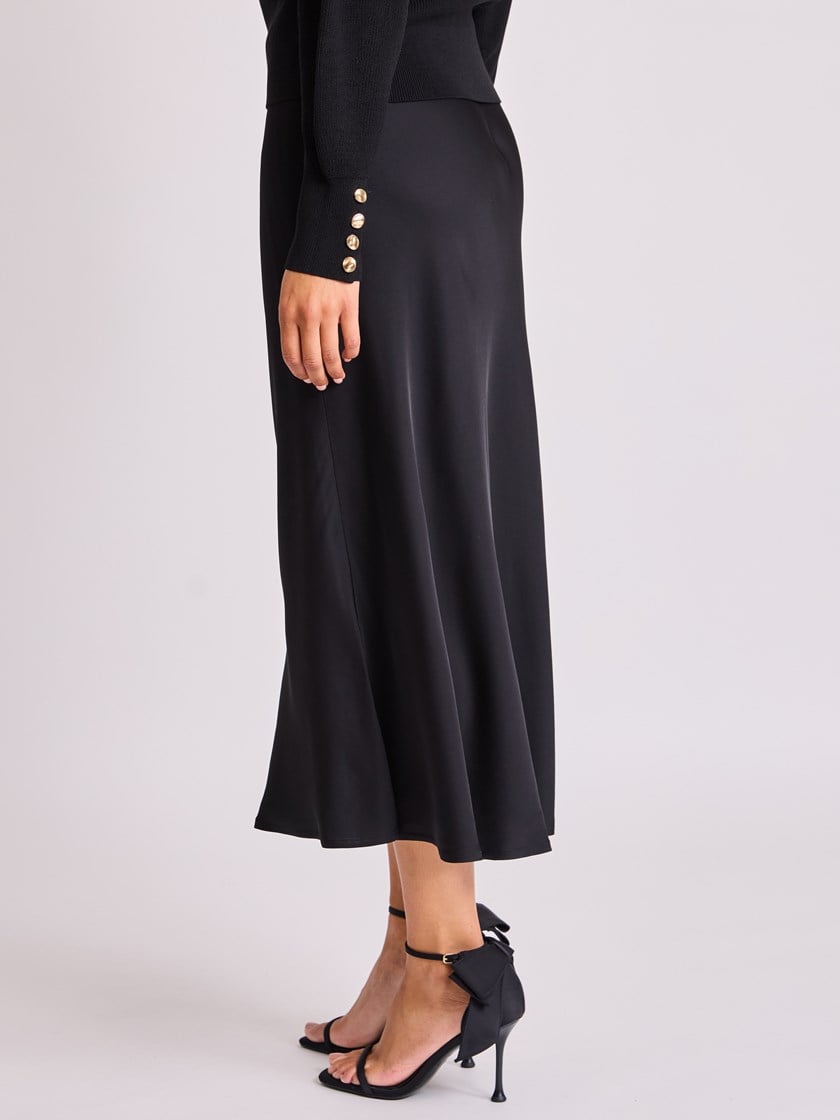 7514058 ID2 7514058_ID2-BLU-W25-Modell-Front_chn=vic_7689_Gina skjørt ID2.jpg_Front||Front