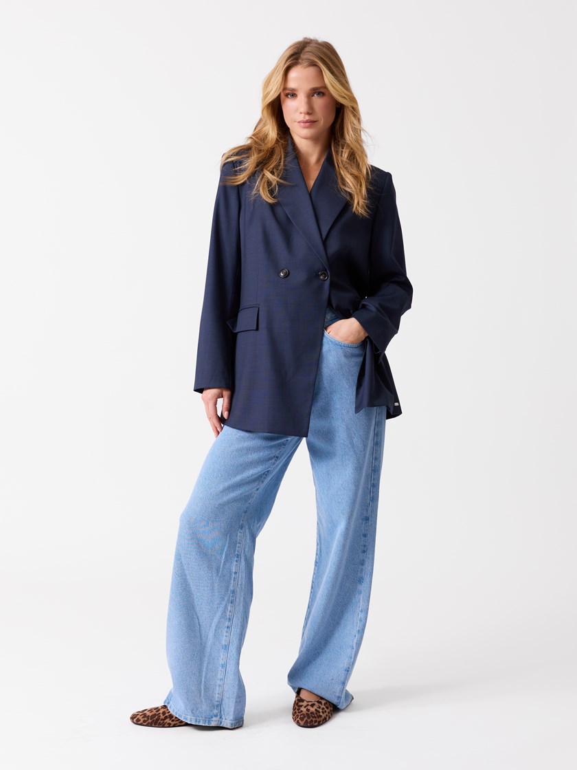 7515445 DAC 7514095_EM6_Jean Paul_Mimmi Blazer_S26 (1)_DAC_Julianne jeans DAC.jpg_