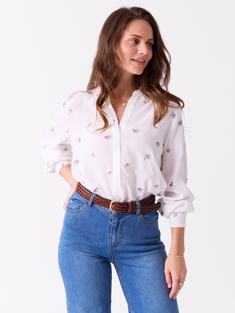 Flora skjorte 7514202_O79-MELL-S26-Modell-Front_chn=vic_3571_Flora skjorte O79_Flora skjorte O79 7514202.jpg_Front||Front