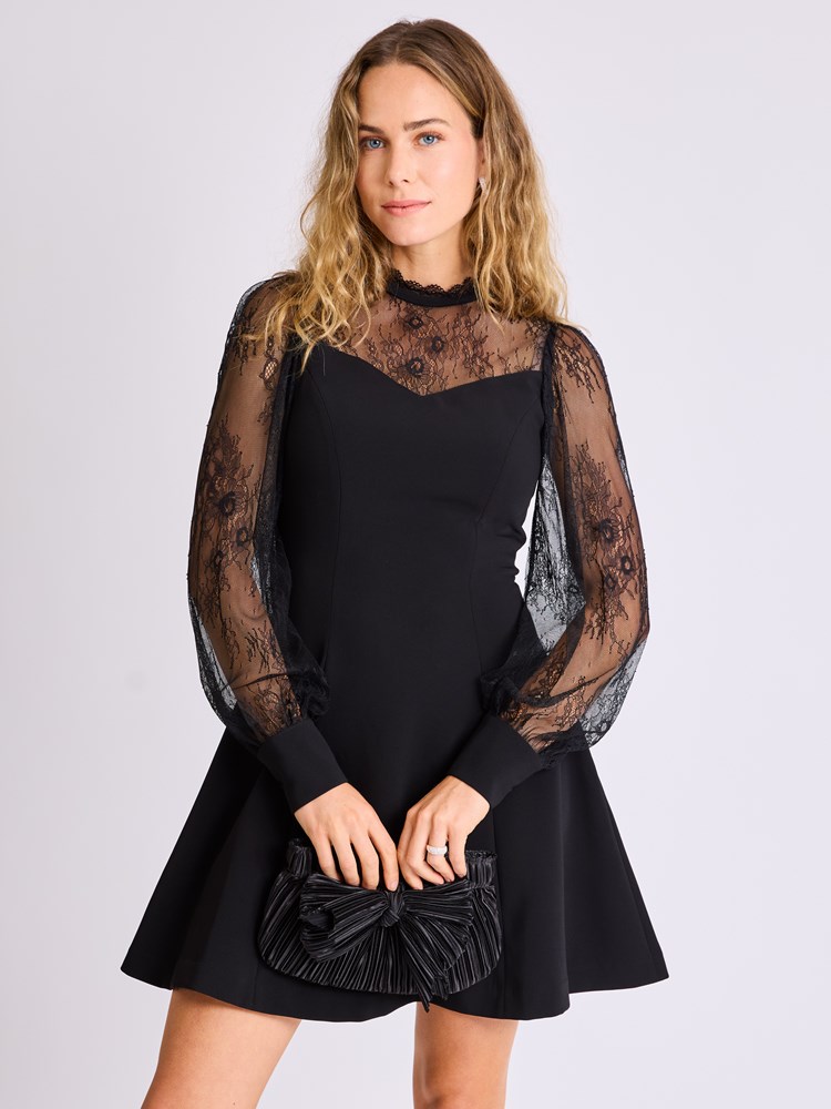 Tuva kjole 7514285_ID2-MELL-W25-Modell-Front_chn=vic_5222_Tuva kjole ID2 7514285.jpg_Front||Front