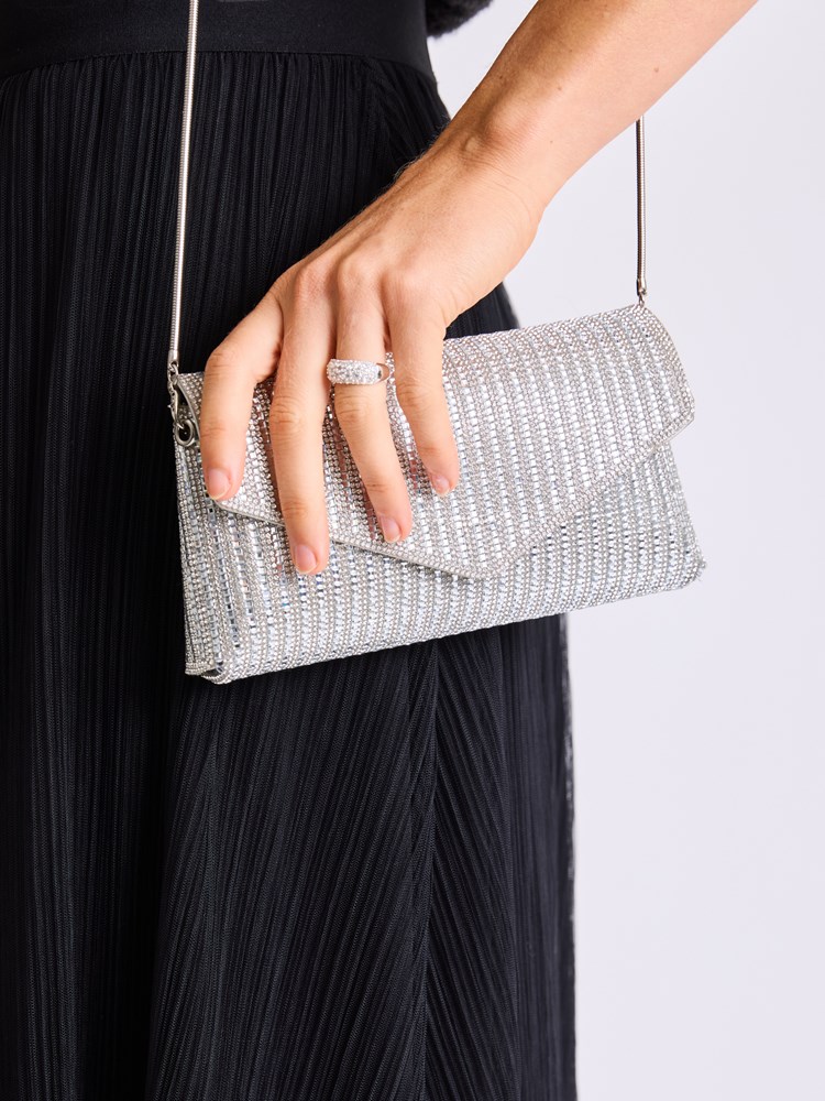 Envelope veske 7514287_C38-MELL-W25-Modell-Front_chn=vic_9284_Envelope veske C38.jpg_Front||Front