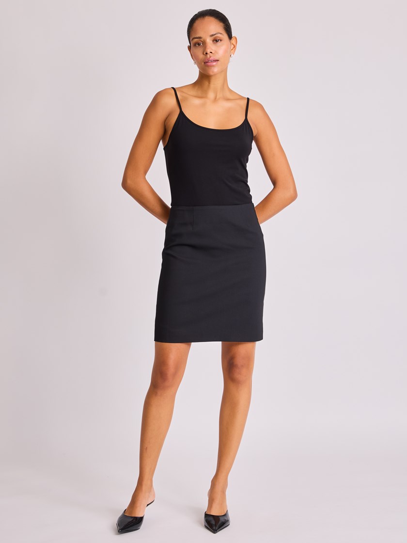 7514288 ID2 7514288_ID2-BLU-NOS-Modell-Front_chn=vic_4116_Jessica skjørt ID2.jpg_Front||Front