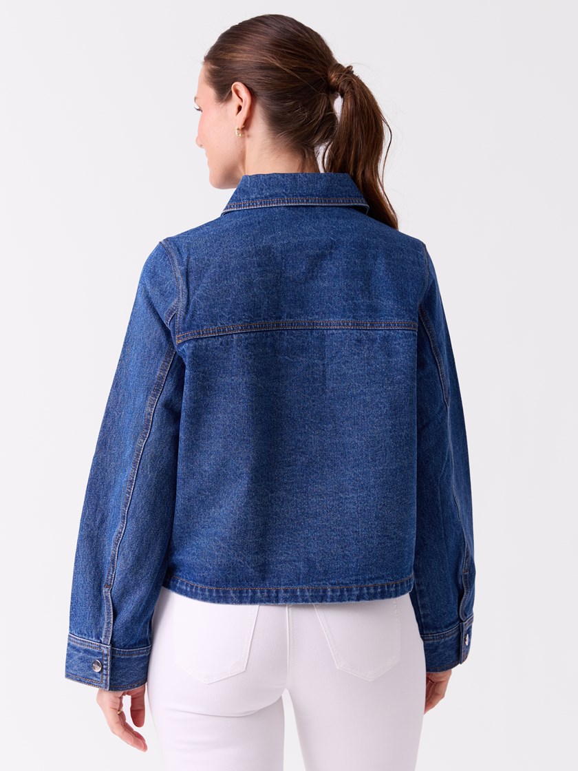 7514293 DAA 7514293_DAA-DONNA-S26-Modell-Front_chn=vic_3009_Bea jakke DAA_Bea jakke DAA 7514293.jpg_