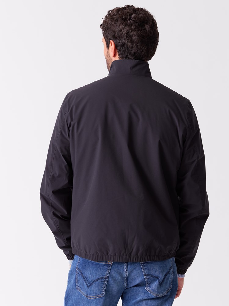Willow jakke 7514318_C18-VESB-S26-Modell-Back_chn=vic_636_Willow jakke C18_Willow jakke C18 7514318.jpg_Back||Back