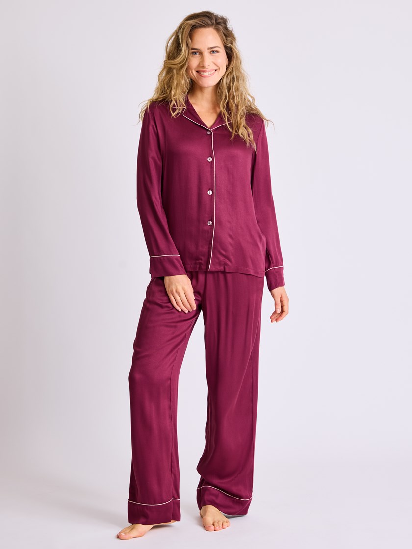 7514349 MWH 7514349_MWH-MELL-W25-Modell-Front_chn=vic_1772_Carmen pysjsett MWH.jpg_Front||Front