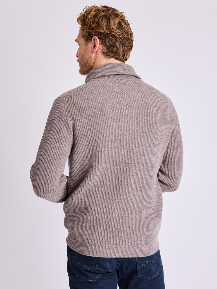 Sam zip genser 7514364_ICM-VESB-W25-Modell-Front_chn=vic_685.jpg_Front