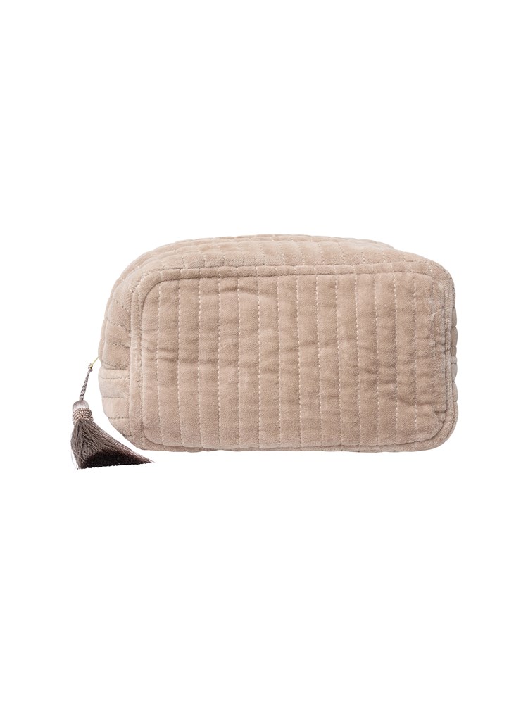 July stor toalettmappe 7514390_APS-MELL-W25-Front_318.jpg_Front||Front