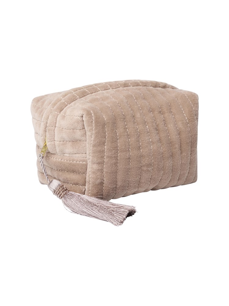 July mini toalettmappe 7514391_APS-MELL-W25-Front_8773_July mini toalettmappe APS.jpg_Front||Front