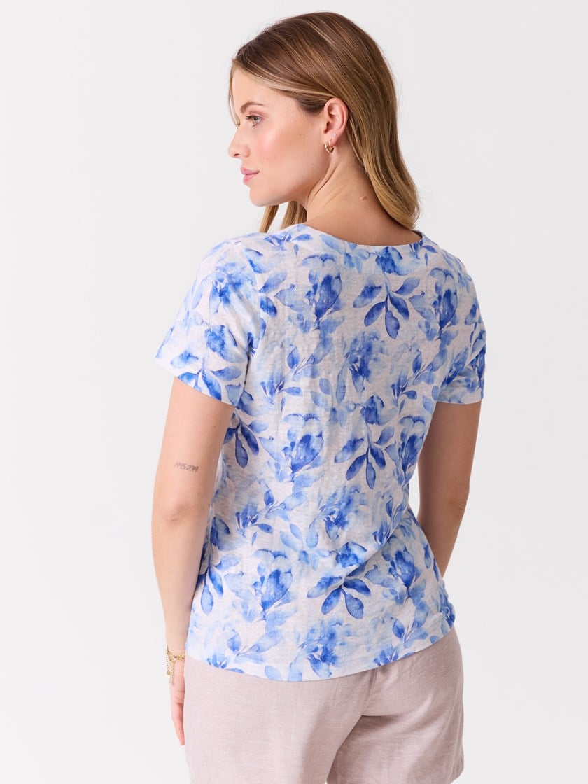 7514496 ECU 7514496_ECU-MELL-H26-Modell-Front_chn=vic_2767_Linnea mønstret t-skjorte ECU.jpg_Front