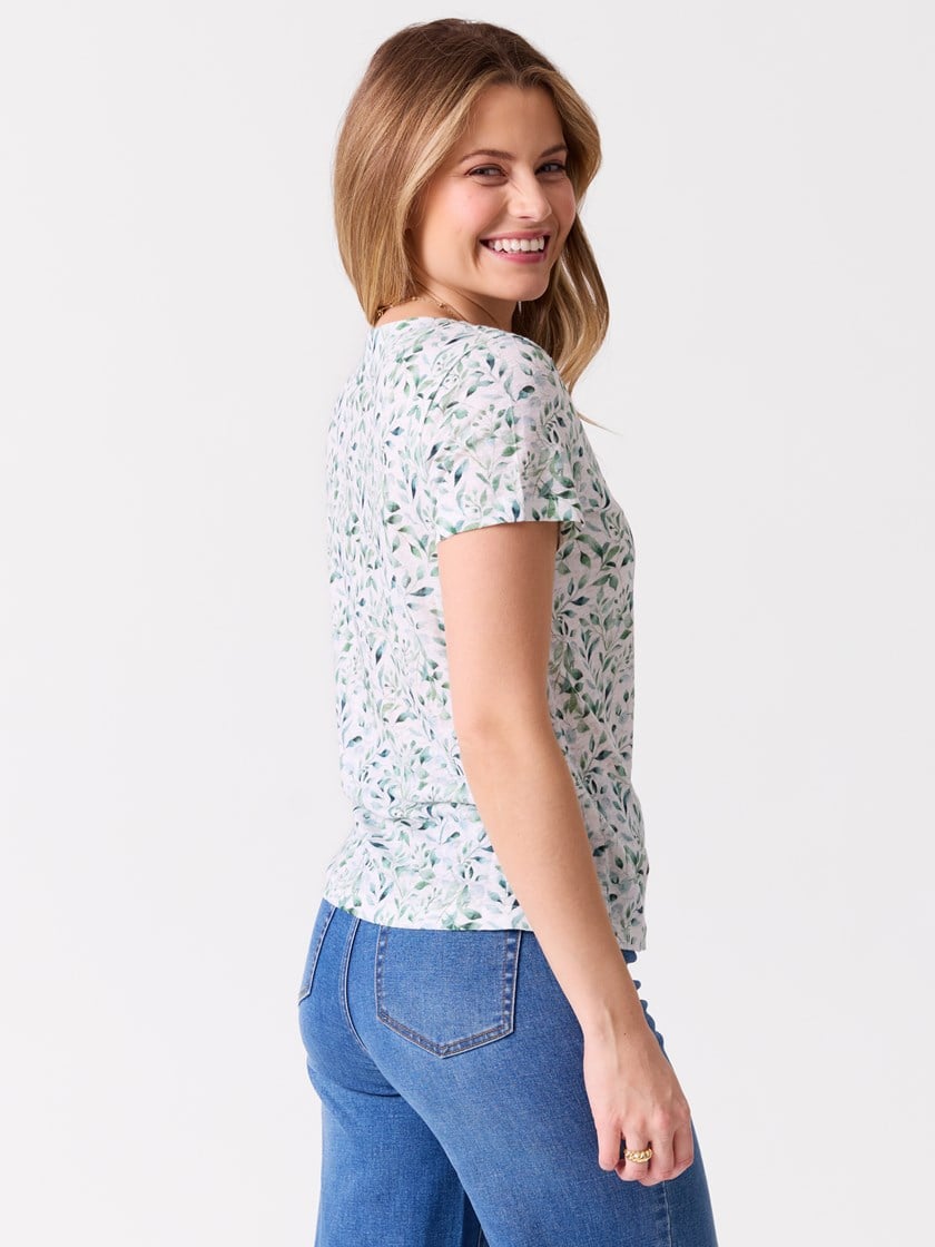 7514496 GNZ 7514496_GNZ-MELL-H26-Modell-Front_chn=vic_622_Linnea mønstret t-skjorte GNZ.jpg_Front