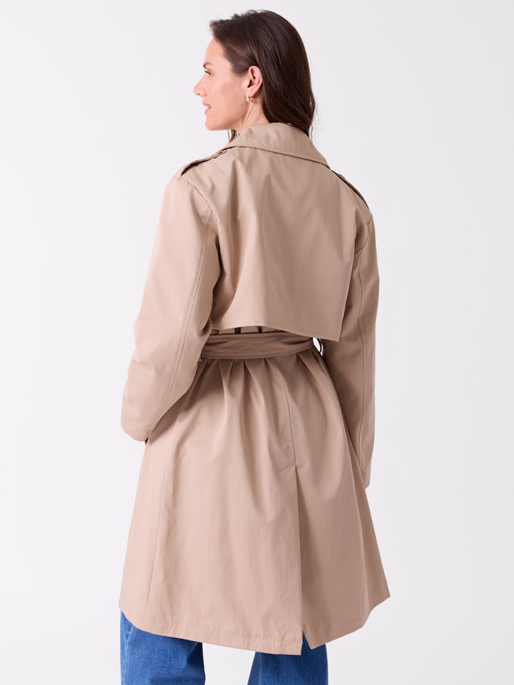 Lana midi trench 7514531_AM2-MELL-S26-Modell-Front_chn=vic_9837_Lana midi trench AM2.jpg_Front||Front