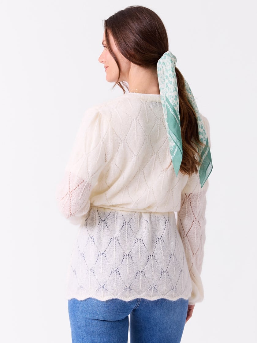 7514551 O79 7514551_O79-MELL-S26-Modell-Front_chn=vic_1061_Ariana strikkejakke O79.jpg_Front||Front