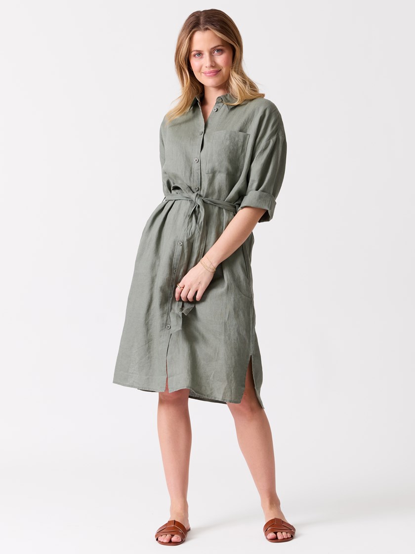 7514564 GTE 7514564_GTE-MELL-H26-Modell-Front_chn=vic_4293_Louise linskjortekjole GTE.jpg_Front