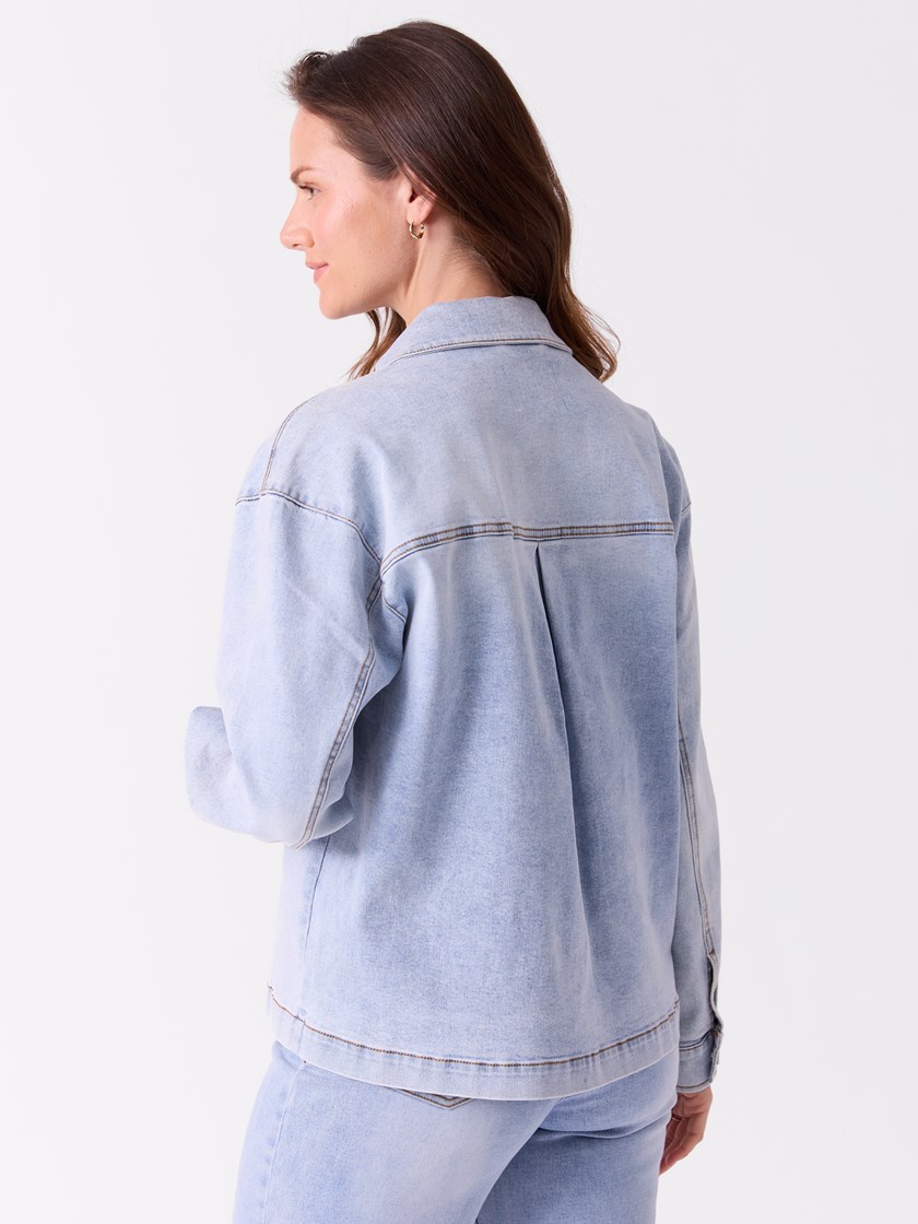 7514593 DAC 7514593_DAC-MELL-S26-Modell-Front_chn=vic_8812_Wilma skjorte DAC.jpg_Front||Front