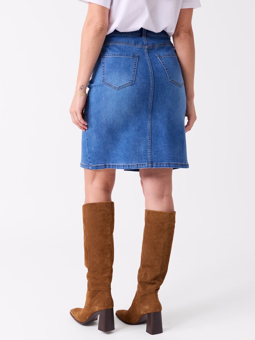 7514623 ECL 7514623_ECL-MELL-S26-Modell-Front_chn=vic_7434_Wilma denim skjørt ECL_Wilma denim skjørt ECL 7514623.jpg_Front||Front