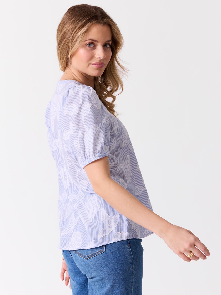 7514657 ECU 7514657_ECU-MELL-H26-Modell-Front_chn=vic_5812_Raya bluse ECU.jpg_Front