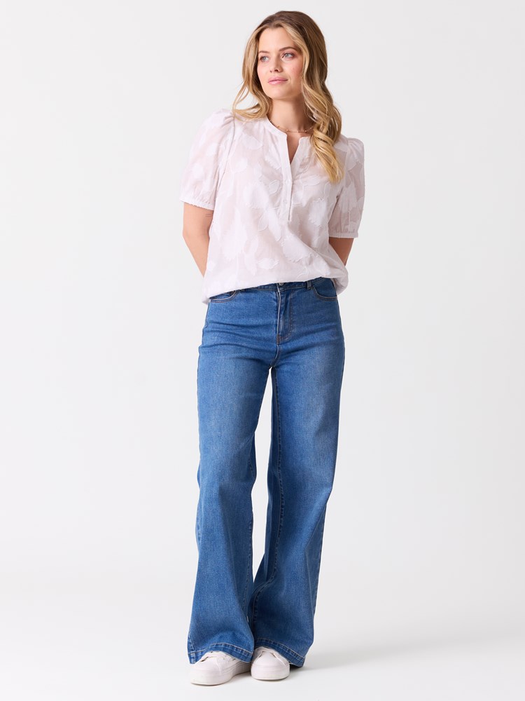 Raya bluse 7514657_O68-MELL-H26-Modell-Front_chn=vic_3809_Raya bluse O68_Raya bluse O68 7514657.jpg_Front