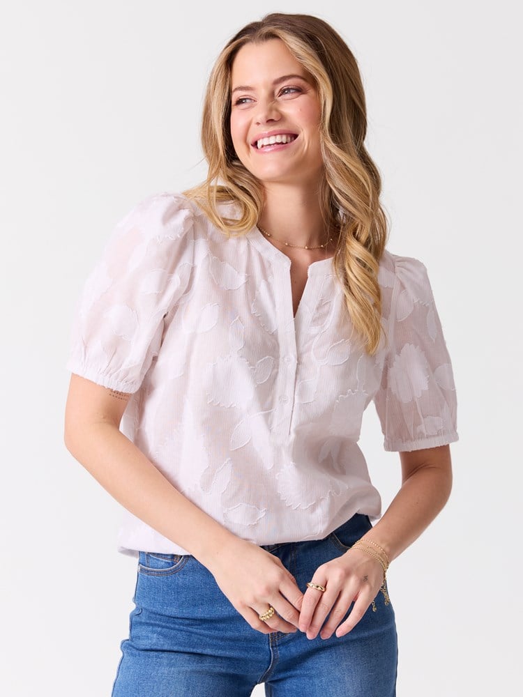 Raya bluse 7514657_O68-MELL-H26-Modell-Front_chn=vic_8607_Raya bluse O68.jpg_Front