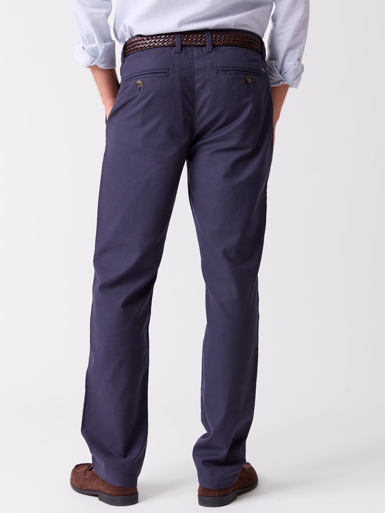 Bennett chinos 7514738_C27-VESB-S26-Modell-Back_chn=vic_4766_Bennett chinos C27_Bennett chinos C27 7514738.jpg_
