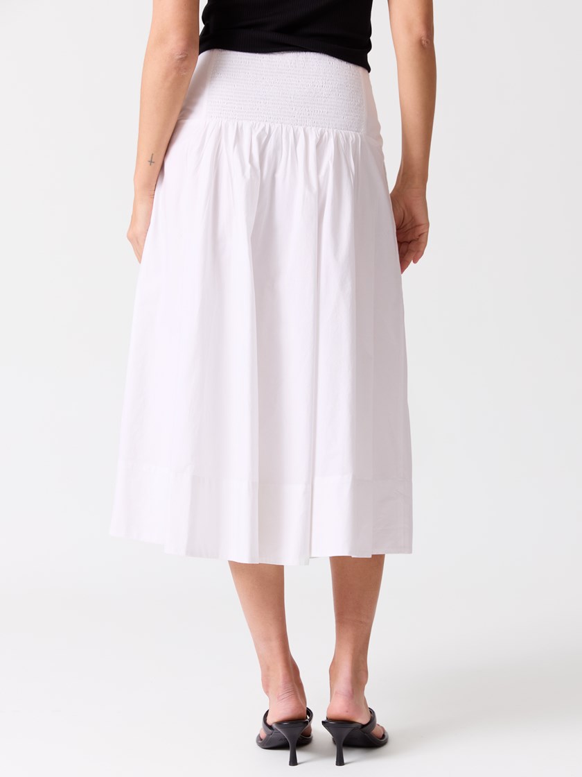 7514871 O68 7514871_O68-BLU-H26-Modell-Front_chn=vic_541_Becca skjørt O68.jpg_Front||Front