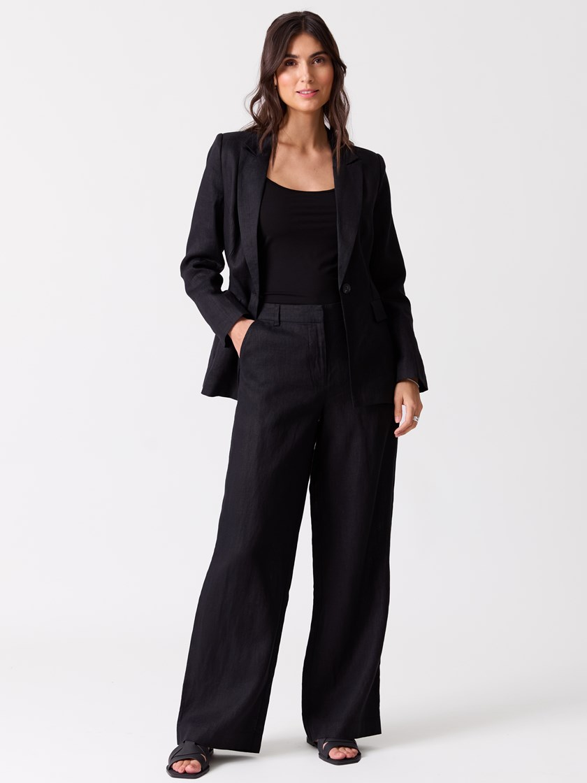 7514872 ID2 7514872_ID2-BLU-H26-Modell-Front_chn=vic_2309_Lina linbukse ID2_Lina linbukse ID2 7514872.jpg_Front||Front