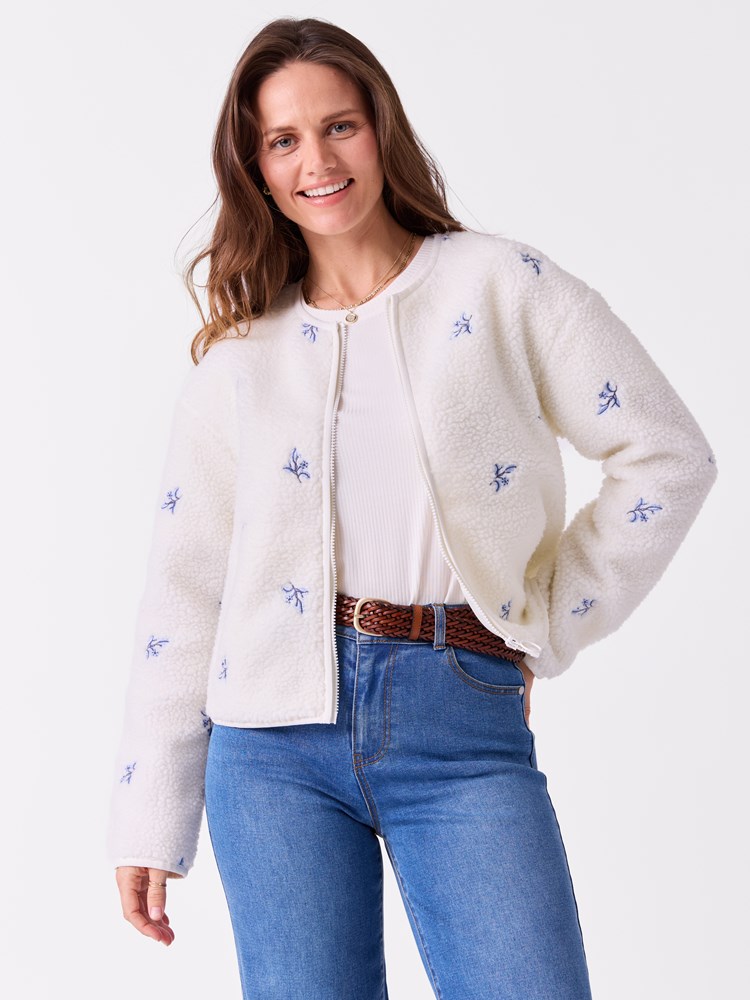 Penny pilejakke 7514923_EPK-MELL-S26-Modell-Front_chn=vic_1372_Penny pilejakke EPK_Penny pilejakke EPK 7514923.jpg_Front||Front