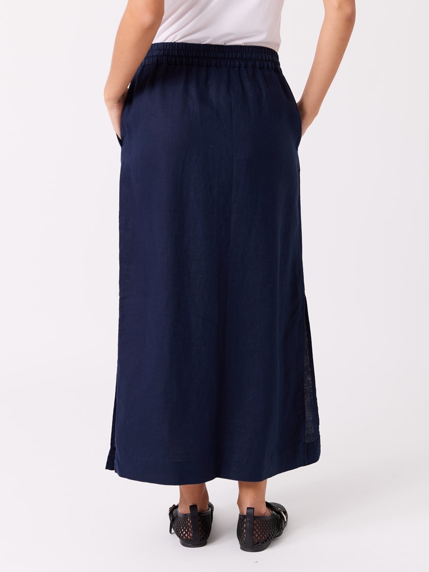 7515072 EM6 7515072_EM6_Jean Paul_Lucy Linskjørt_H26 (2)_Lucy linskjørt EM6.jpg_