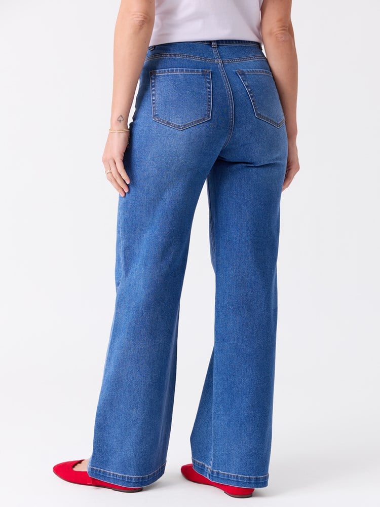 Wilma jeans 7515303_ECL-MELL-S26-Modell-Front_chn=vic_7726_Wilma jeans ECL_Wilma jeans ECL 7515303.jpg_Front||Front