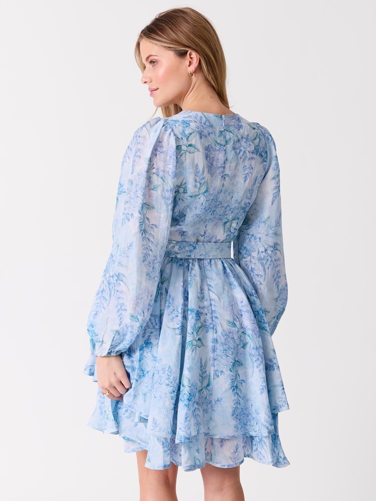 Imogen kjole 7515331_T64-MELL-H26-Modell-Front_chn=vic_2246_Imogen kjole T64.jpg_Front